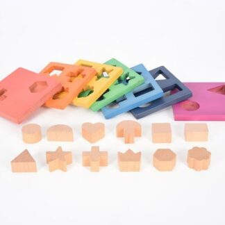 Drewniany sorter kształtów dla dzieci.