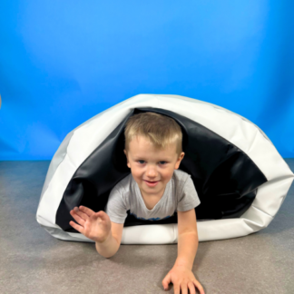 Kolorowa pufa tunel sensoryczny w kształcie walca, idealna do zabawy i terapii sensorycznej.